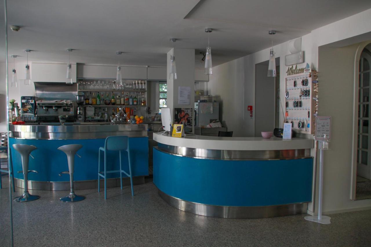 בלריה-איגאה מרינה Hotel Adria מראה חיצוני תמונה
