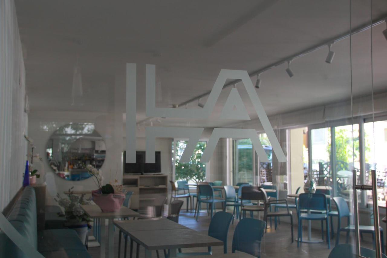 בלריה-איגאה מרינה Hotel Adria מראה חיצוני תמונה