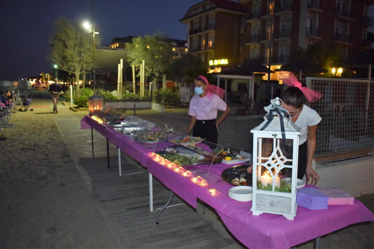 בלריה-איגאה מרינה Hotel Adria מראה חיצוני תמונה