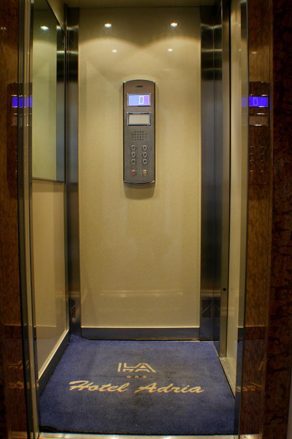 בלריה-איגאה מרינה Hotel Adria מראה חיצוני תמונה